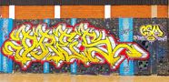 Grafitto auf Ziegelwand mit Betonpfeilern by Manfred Kunz-W. 