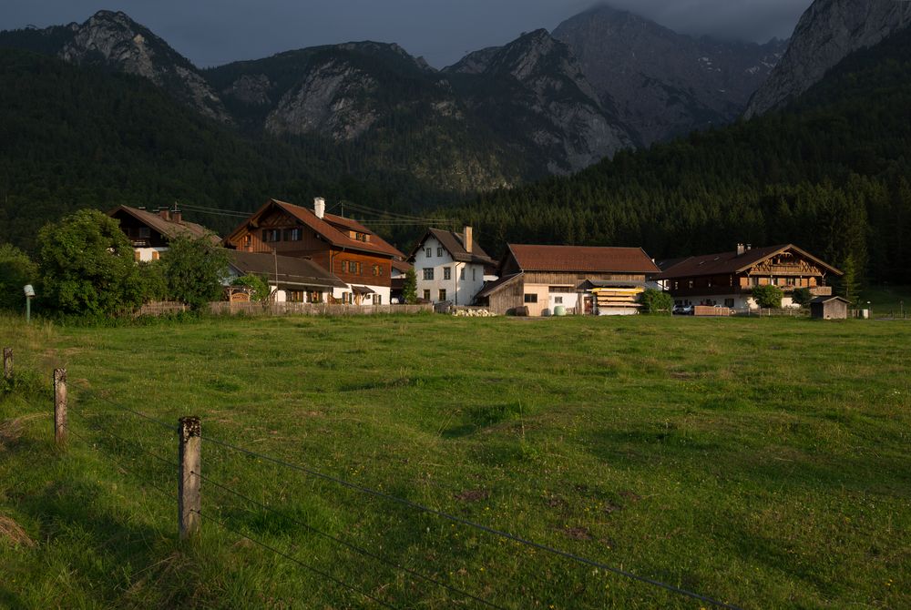 Grainau-Hammersbach im letzten Sonnenlicht