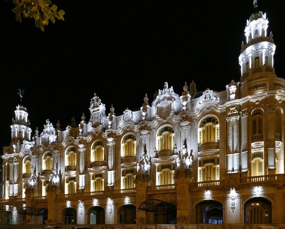 ...Gran Teatro @ Night...