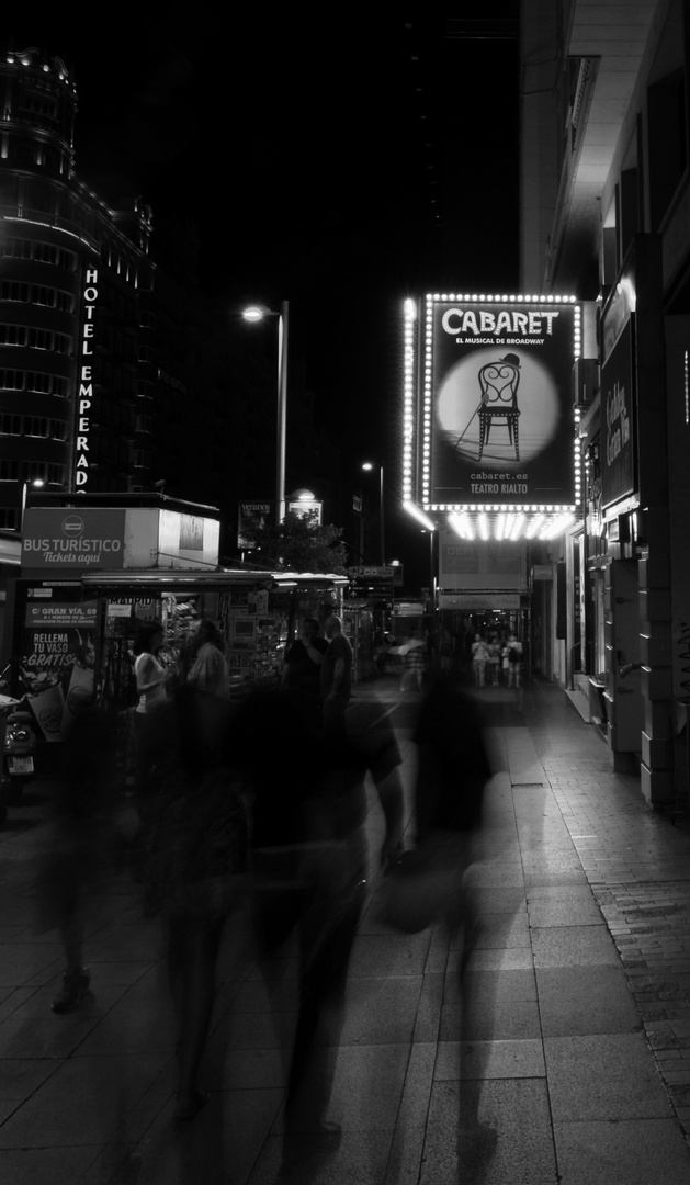 Gran Via, Theather District