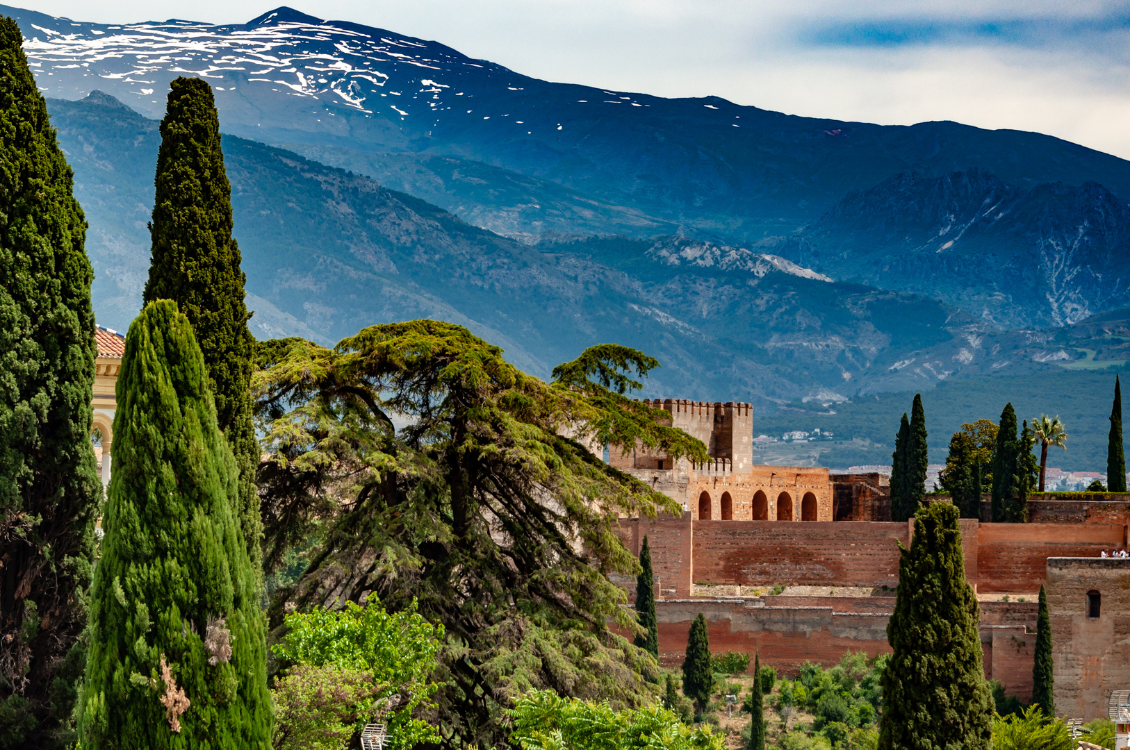 Granada Alhambra und Sierra Nevada