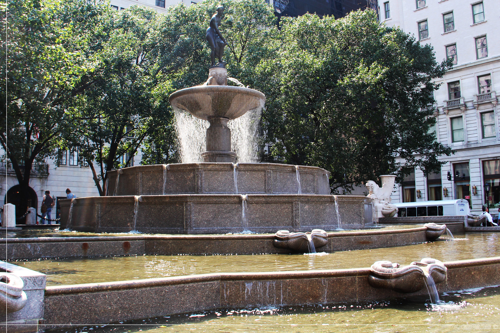 Grand Army Plaza - Pulitzer Fountain