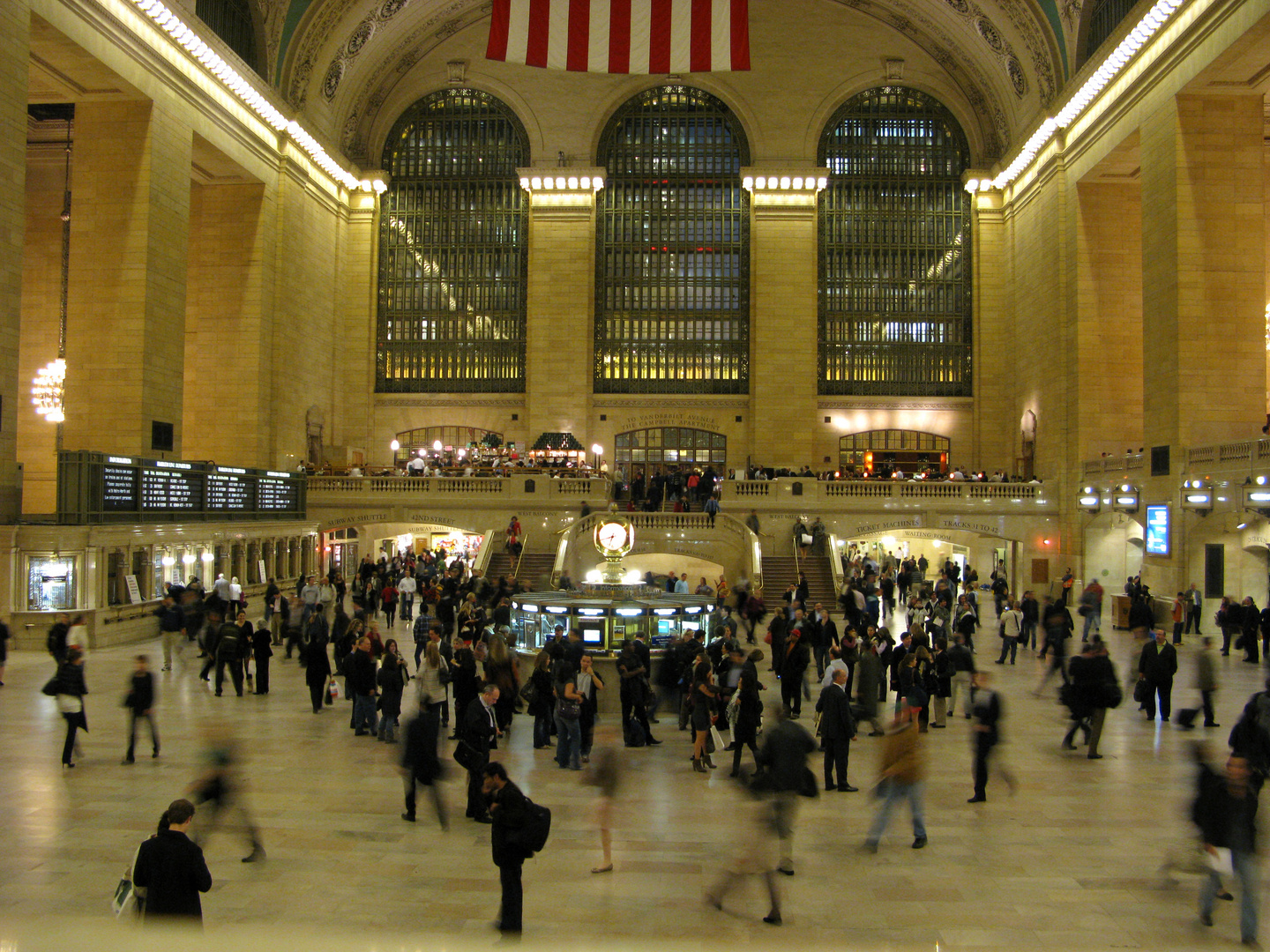 GRAND CENTRAL STATION  -  NEW YORK