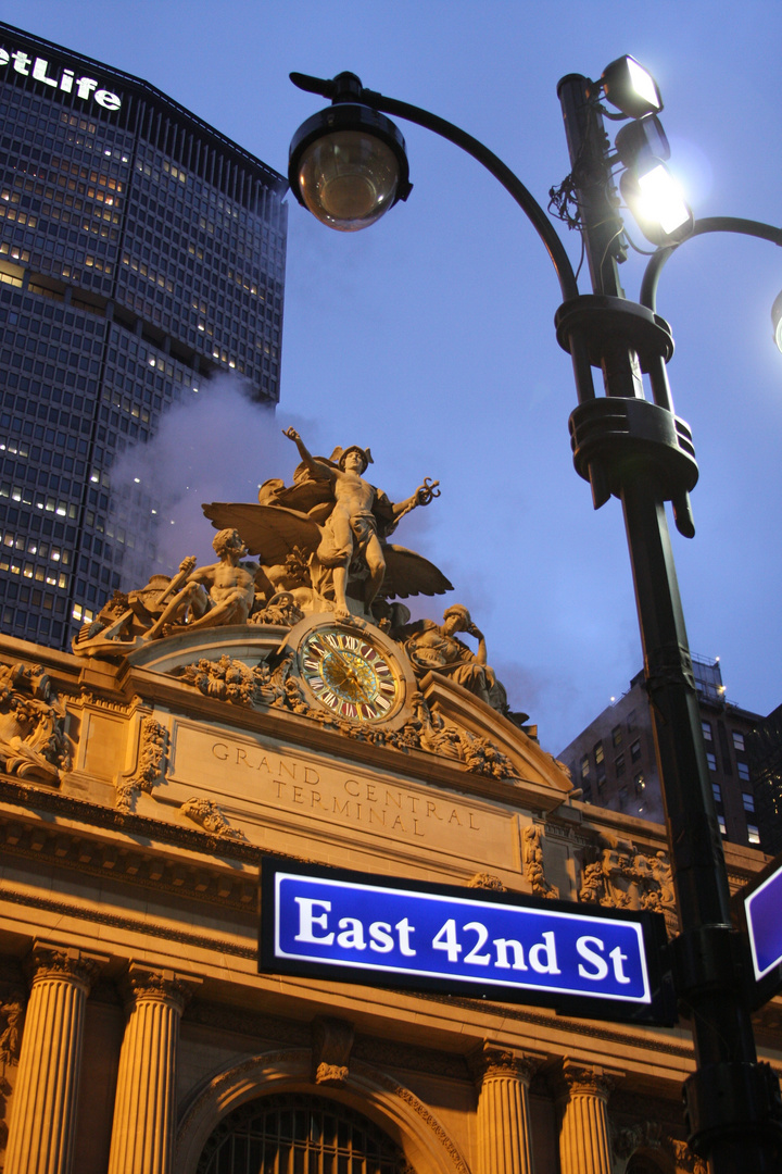 Grand Central Terminal by night