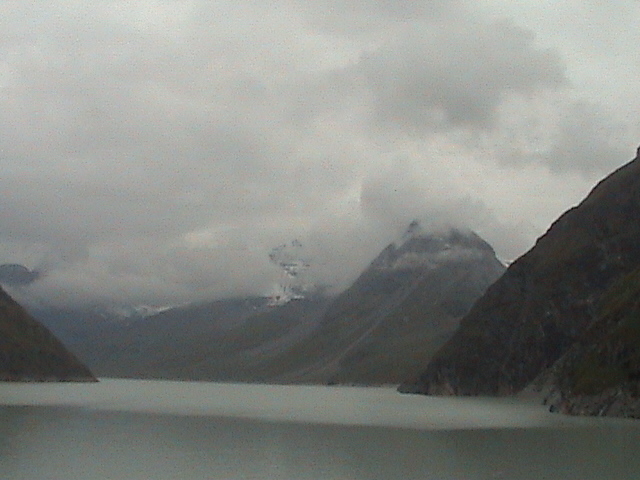 grand dixand la presa mas alta del mundo - suiza