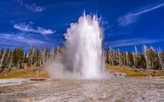 Grand Geyser, Yellowstone NP, Wyoming, USA