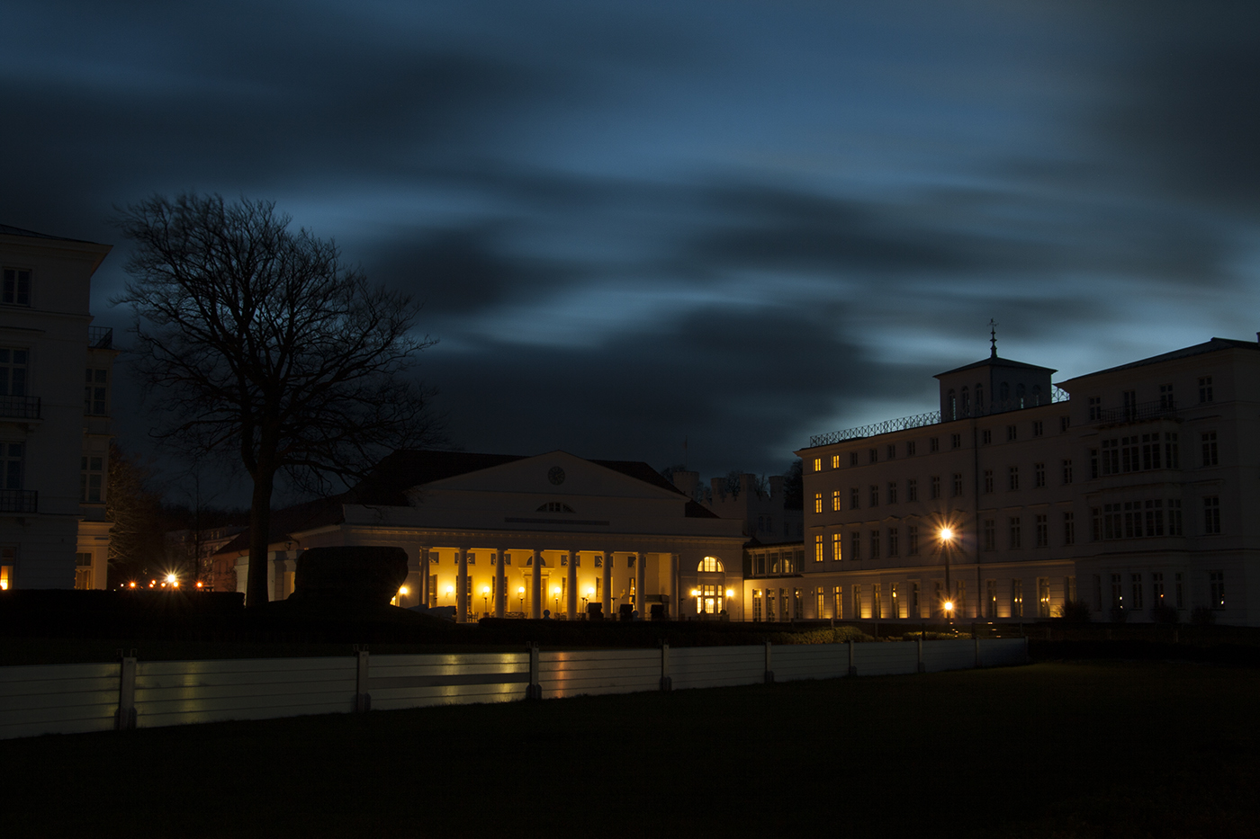 Grand Hotel in Heiligendamm am Winterabend