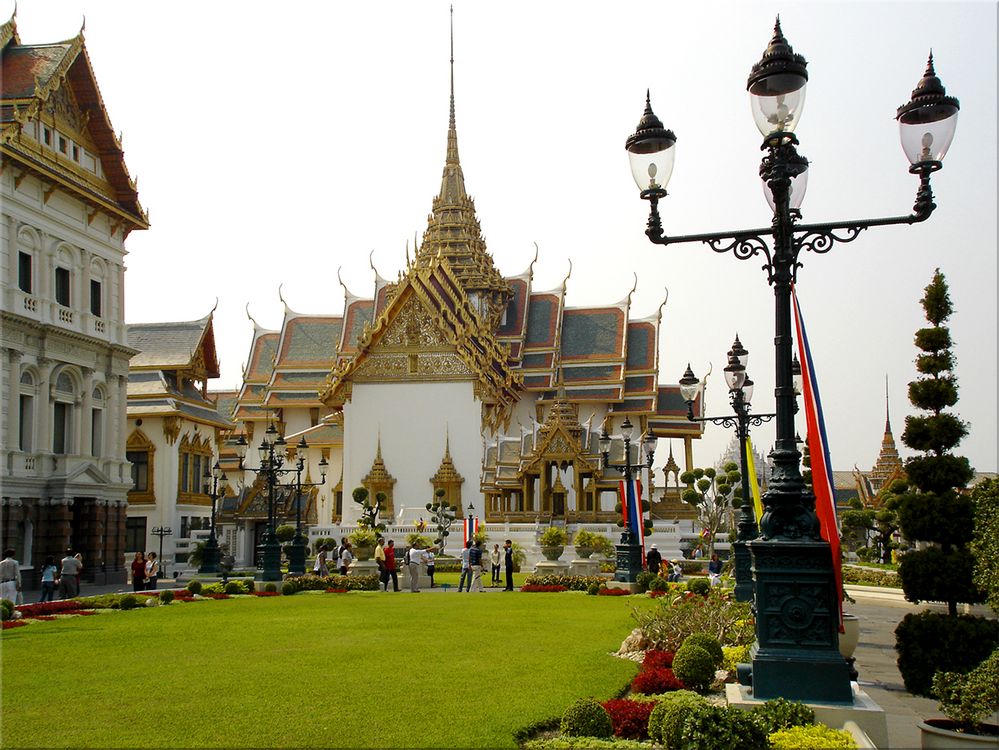 Grand Palace, II