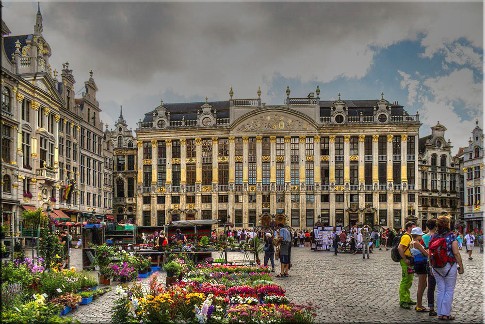 GRAND PLACE IN BRÜSSEL