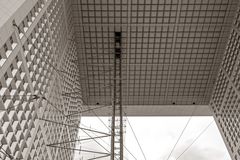 Grande Arche. Der Fahrstuhl zur Dachterrasse (ausser Betrieb)