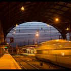 Grande vitesse dans le hall de gare