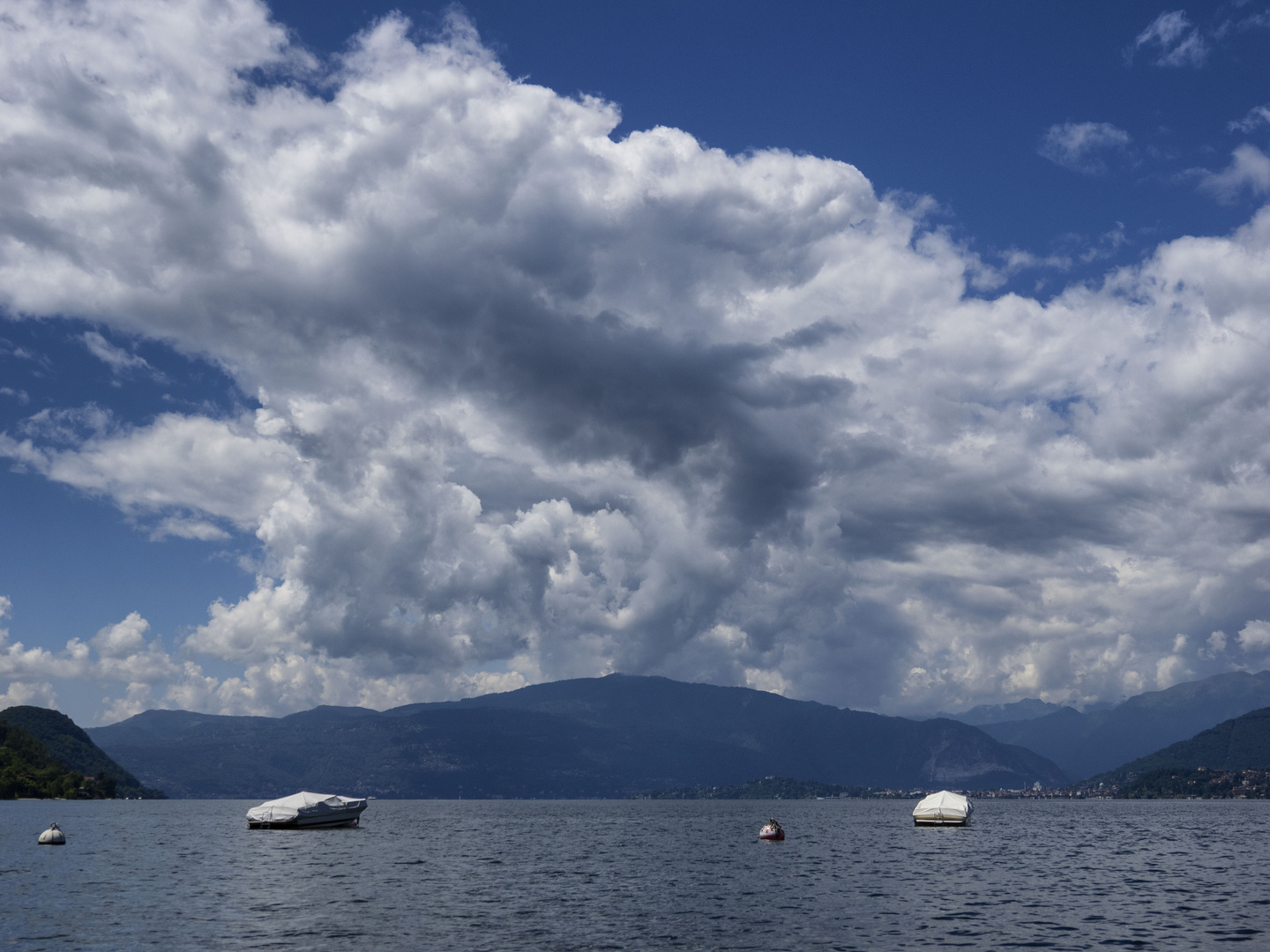 Grandi nuvole sul Verbano