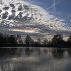 grandioses Wolkenspiel am Weiher...