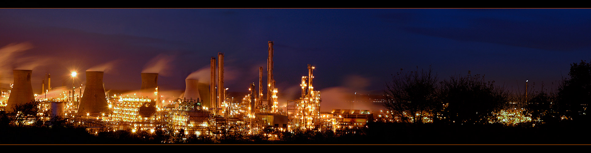 Grangemouth Petro at Night