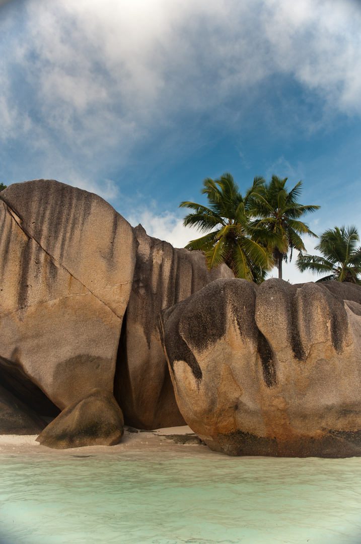 granite rocks at anse source d´argent