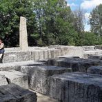 Granitlabyrinth Kirchenlamitz neben Informationszentrum Epprechtstein