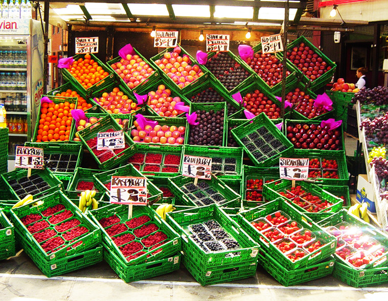 grapes and fruits.