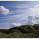 Gras, Himmel und Wolken