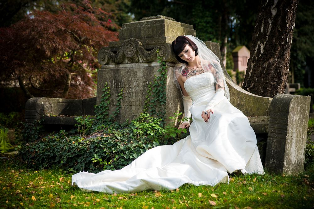 [Graveyard & Bride]
