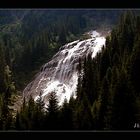Grawa-Wasserfall-im-Stubaital