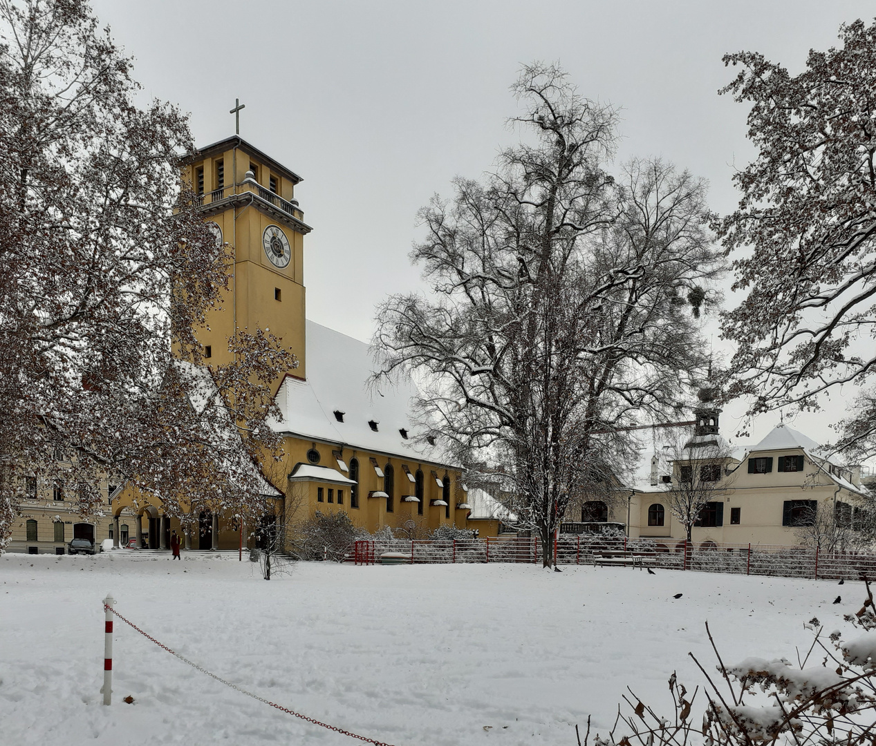 Graz  die Kreuzkirche ....