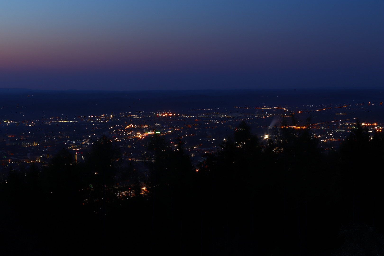 Graz kurz vor Sonnenaufgang