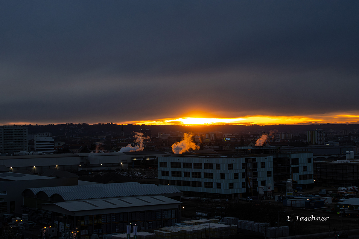 Graz _ Sonnenaufgang über der Marienhütte