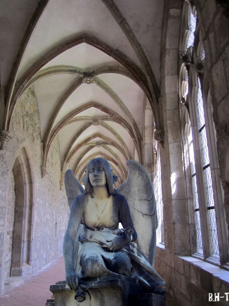 Grazer Engel im Kloster