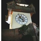 grazer uhrturm bei nacht