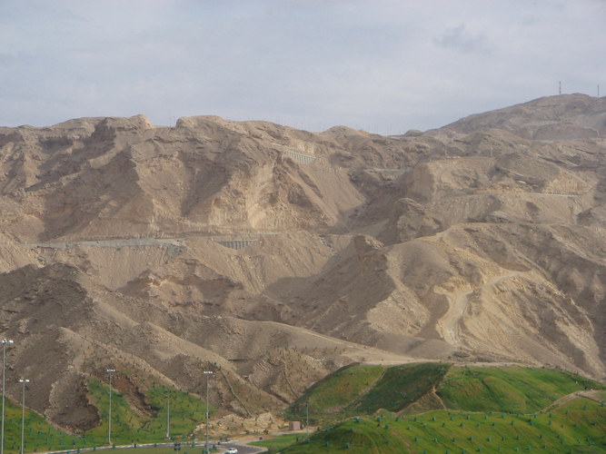 Great mountains in ALAIN city