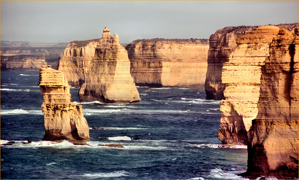 GREAT OCEAN ROAD