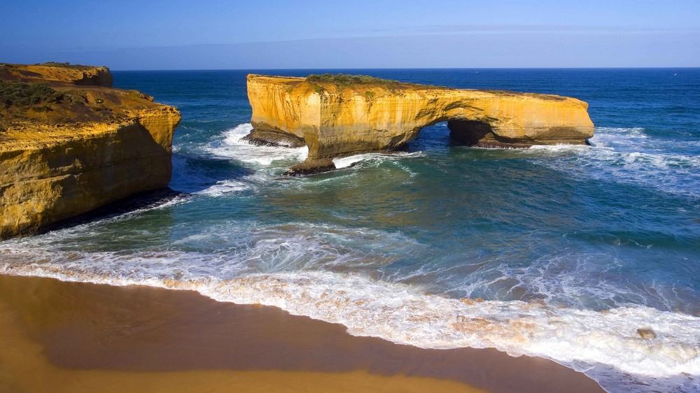 great ocean road, london bridge