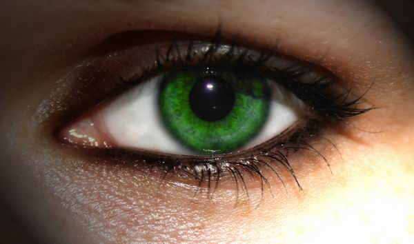 green eye