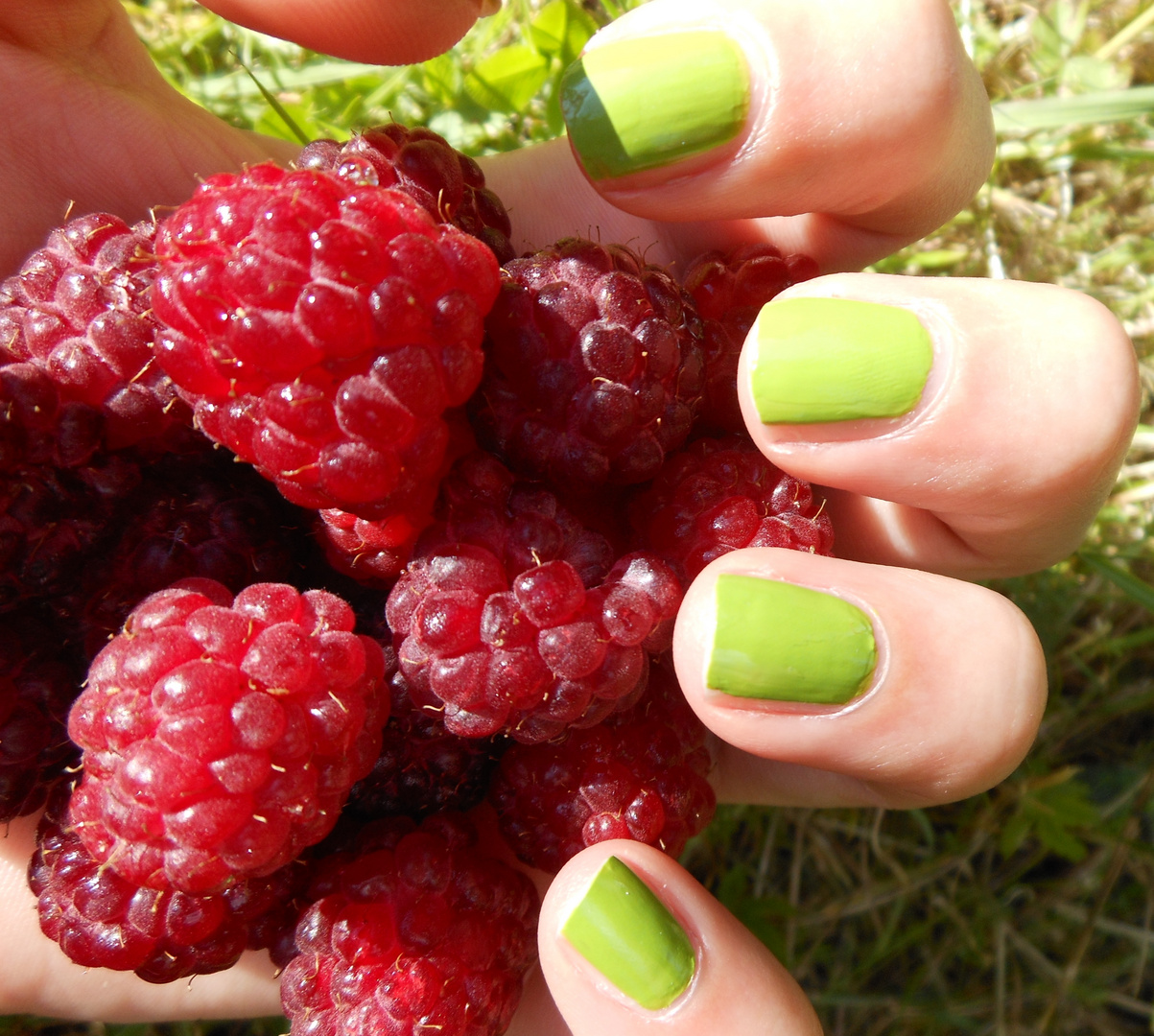 Green Nails