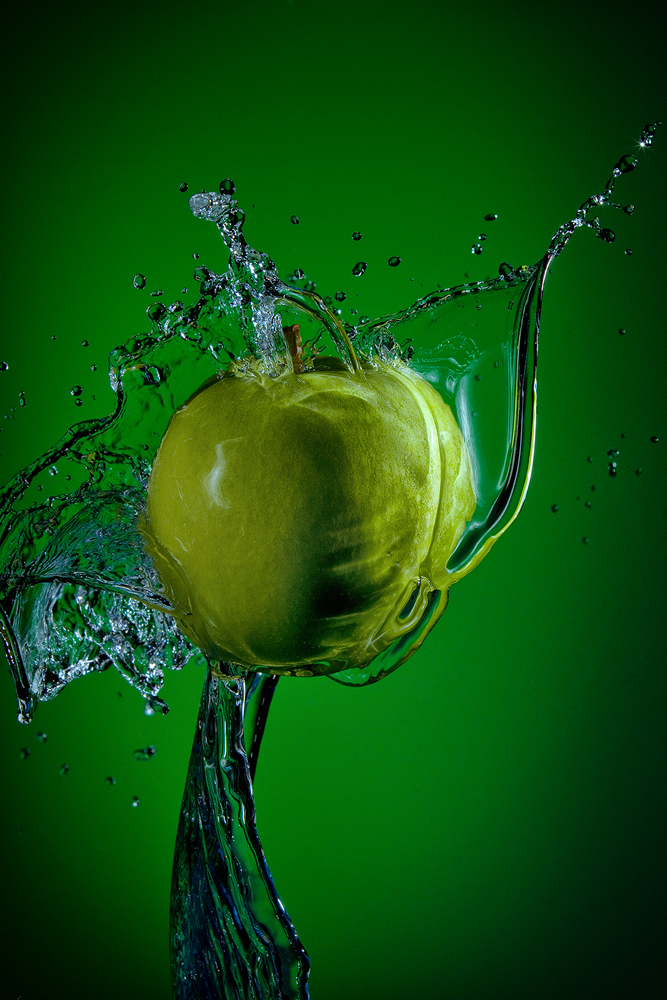 Green Water Apple