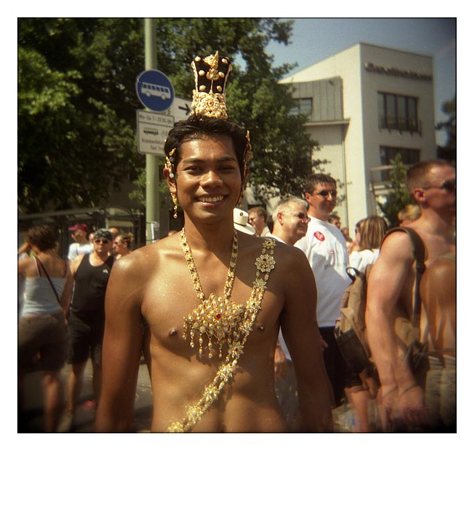 Greetings from Thailand . Berlin CSD 2006