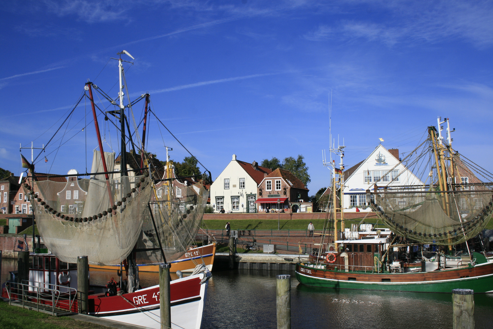 GREETSIEL der Fisch Kutter Hafen ist eine Sehenswürdigkeit 