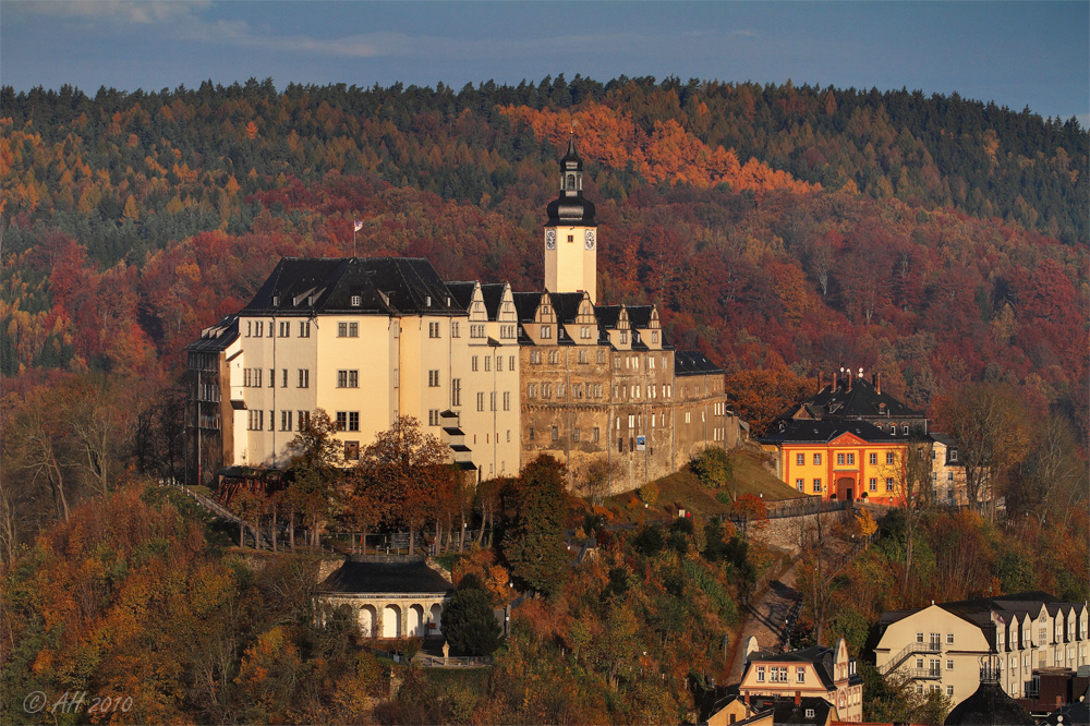 Greiz - Oberes Schloss im Herbst