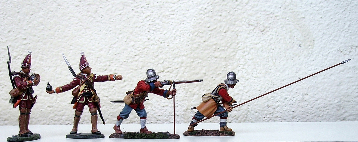 Grenadiers, arquebusier & pikeman