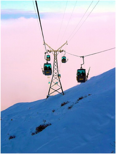 Grenzenlos frei über die Berge schweben