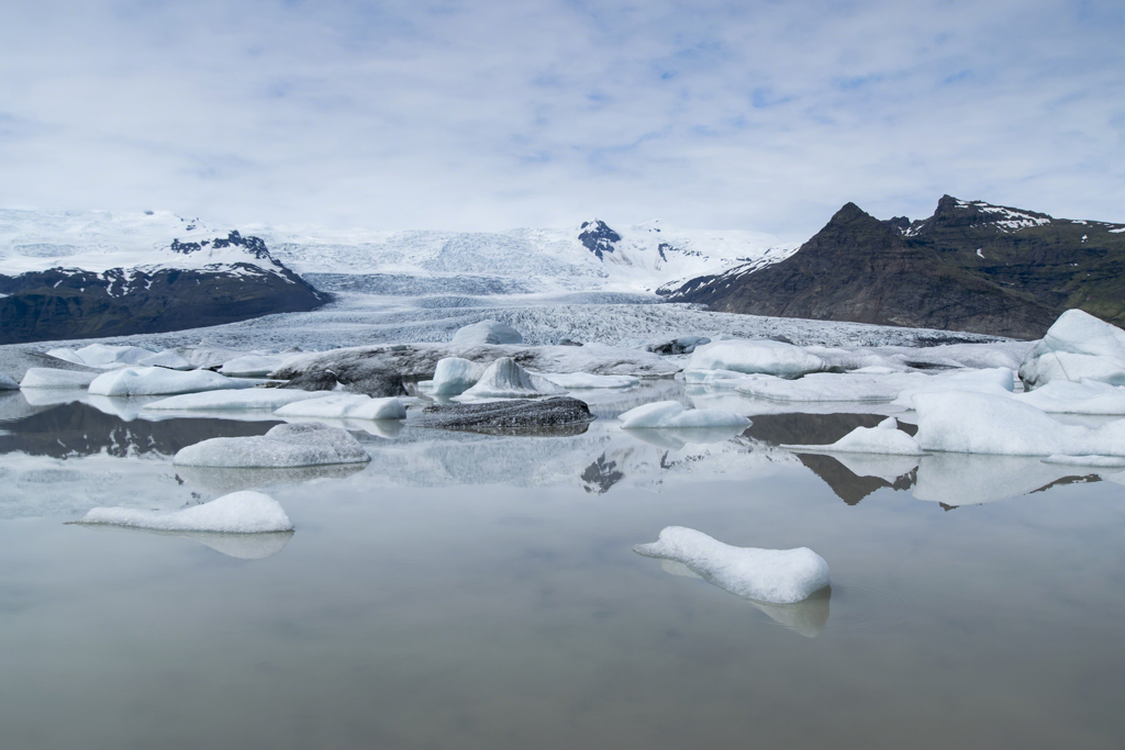 Grenzenlose Stille in der Gletscherlagune Fjallsárlón