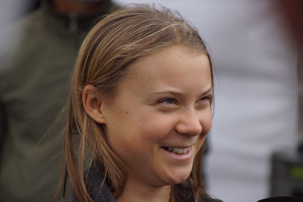 Greta Thunberg strahlt