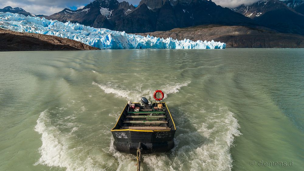 Grey Gletscher mit Boot