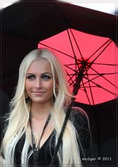 Grid Girl vom Rennstall Black Falcon