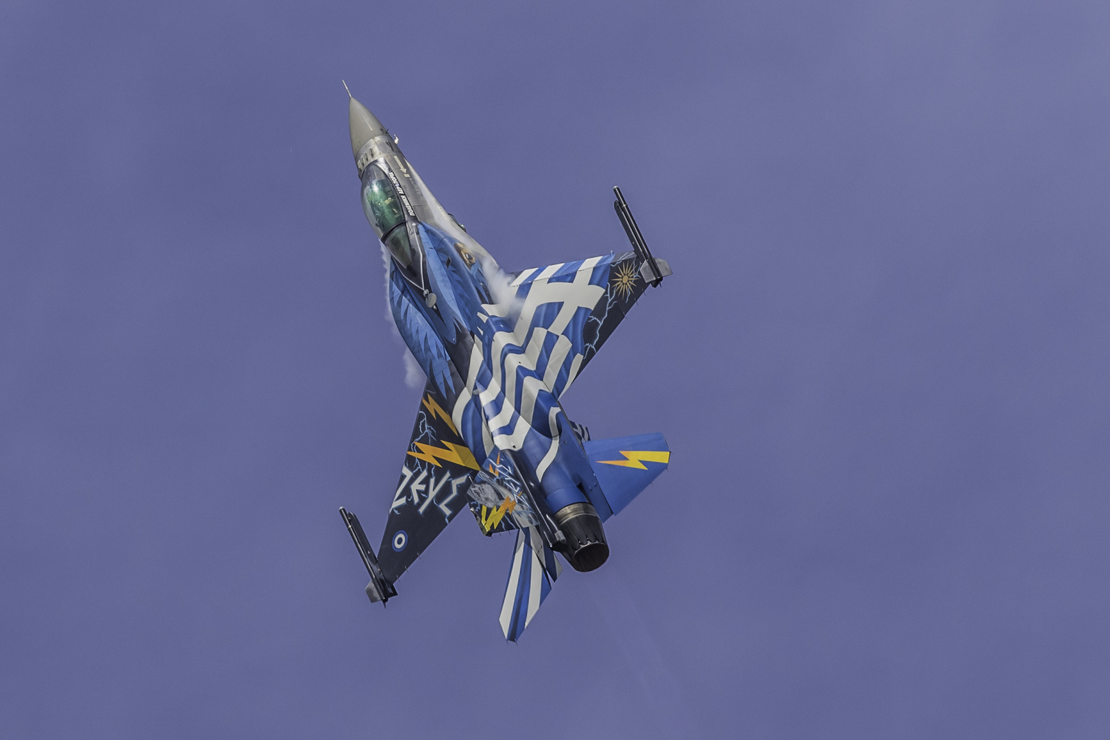 Griechischer F-16 "Zeus" des hellenischen Demo-Teams