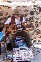 Griechischer Strassenmusiker 