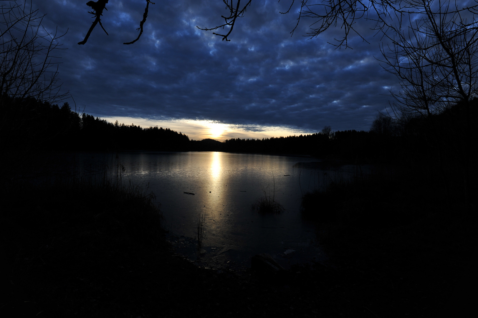 Griessee bei Sonnenuntergang im Winter 2019/20