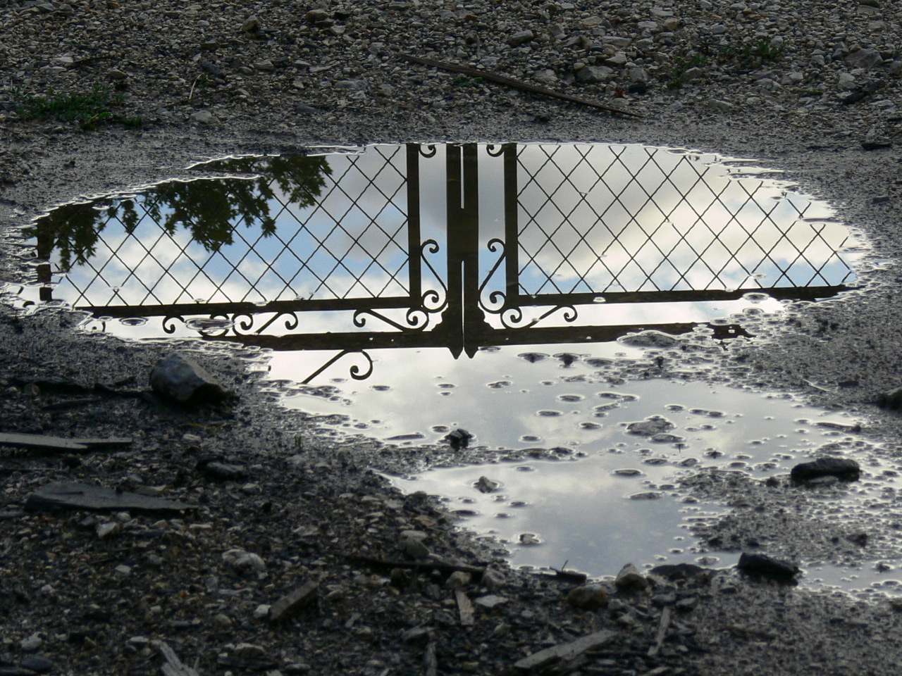 Grille âgée...