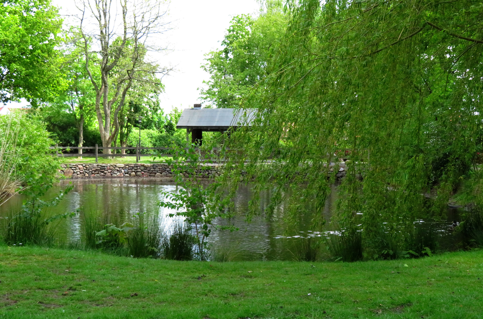  Grillhütte im Park ... 