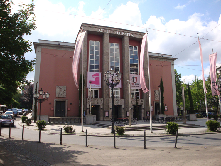 Grillo - Theater